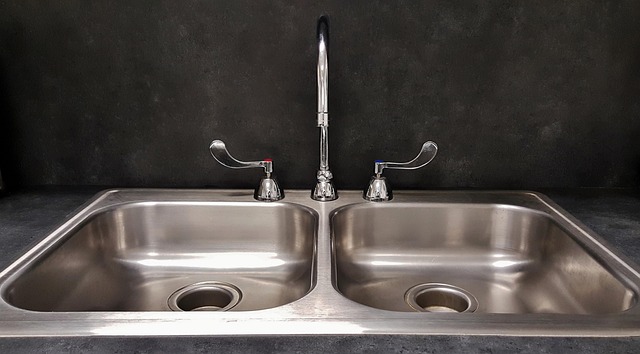 How to Fix Gurgling Drains and Airlock at Home